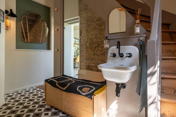 Champagne-au-Mont-d'Or - Maison 210 m² - 5/6 chambres - Jardin 1650 m² - Piscine