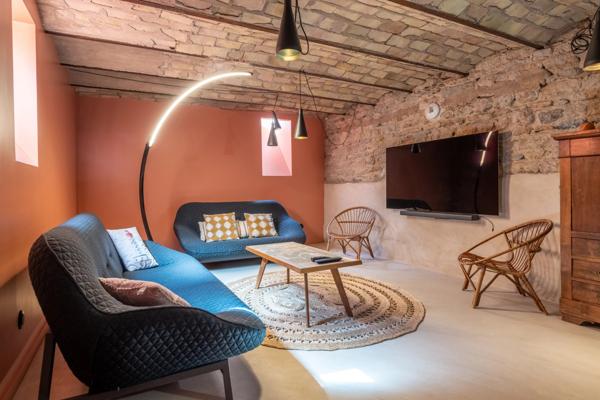 Champagne-au-Mont-d'Or - Maison 210 m² - 5/6 chambres - Jardin 1650 m² - Piscine