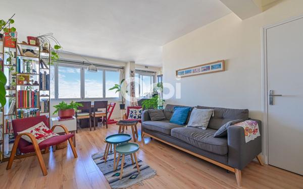 Appartement à vendre    3 pièces • 68 m2 Paris 11