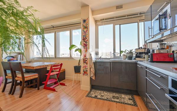 Appartement à vendre    3 pièces • 68 m2 Paris 11