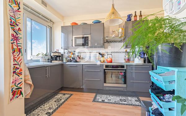 Appartement à vendre    3 pièces • 68 m2 Paris 11