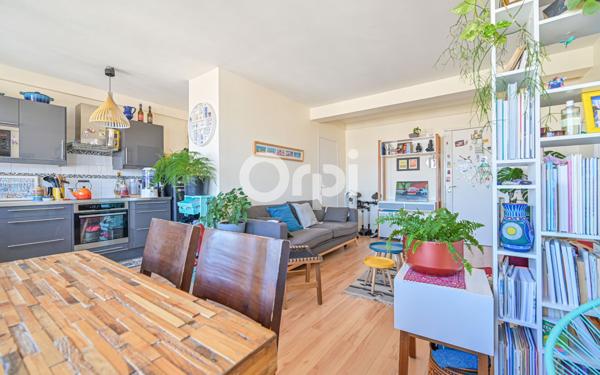 Appartement à vendre    3 pièces • 68 m2 Paris 11