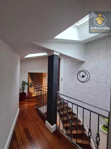 Vente Maison 7 pièces 230 m2 à Baule