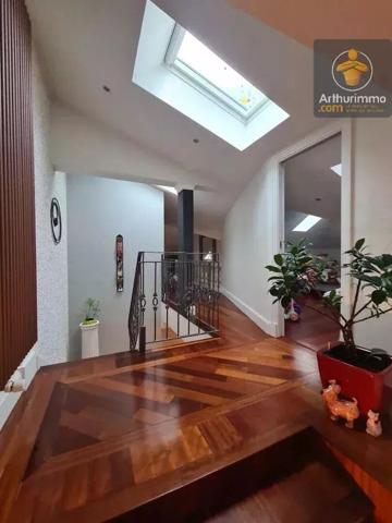 Vente Maison 7 pièces 230 m2 à Baule