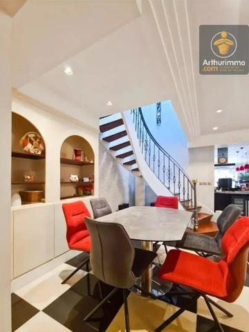 Vente Maison 7 pièces 230 m2 à Baule