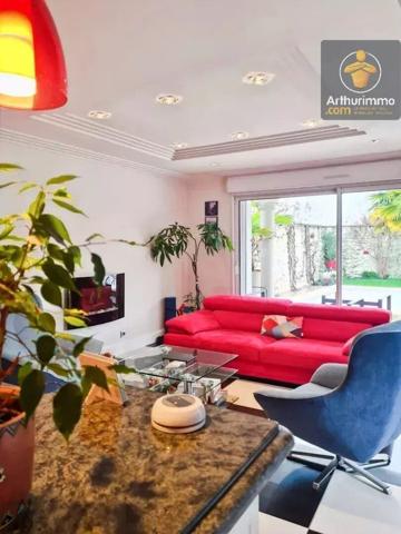 Vente Maison 7 pièces 230 m2 à Baule