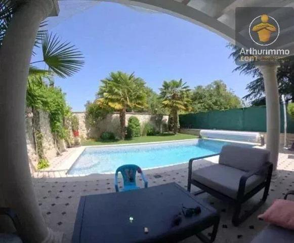 Vente Maison 7 pièces 230 m2 à Baule