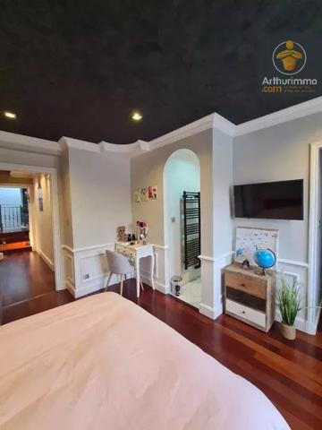 Vente Maison 7 pièces 230 m2 à Baule