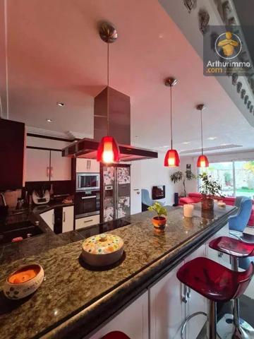 Vente Maison 7 pièces 230 m2 à Baule