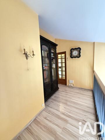 Maison à vendre 8 pièces 118,5 m² Savigny-le-Temple
