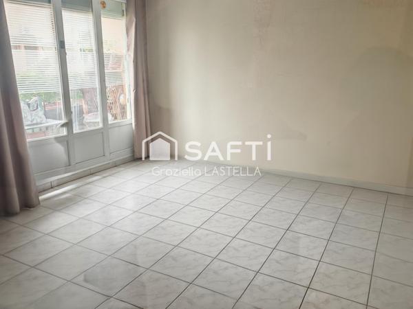 BEAU T4 TRANSFORME EN T3 DE 69 M² AVEC GRANDE PIECE A VIVRE DANS RECIDENCE SECURISEE