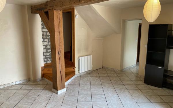 Maison à vendre    4 pièces • 75 m2 Oissel