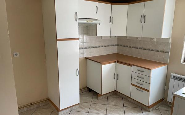 Maison à vendre    4 pièces • 75 m2 Oissel