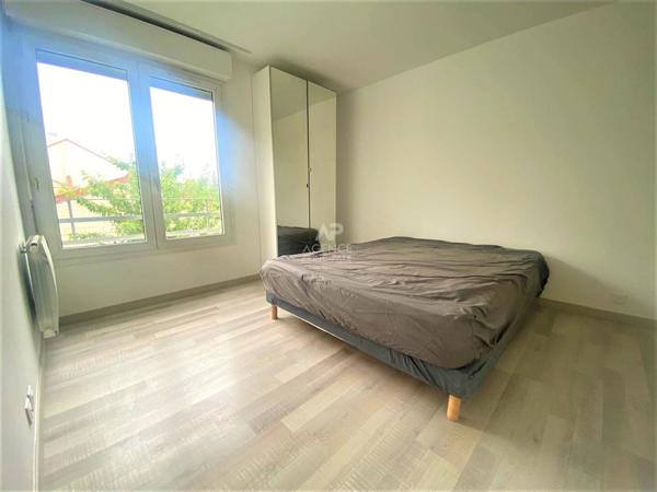 Appartement meublé - Nanterre 2 pièce(s) 46 m2

Loyer €1 300.00/mois charges comprises **

- Ref : 14524