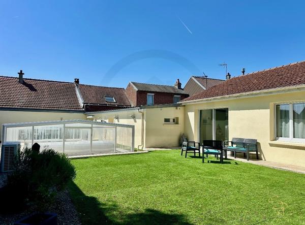 Maison rénovée à VILLERS BRETONNEUX (80800)