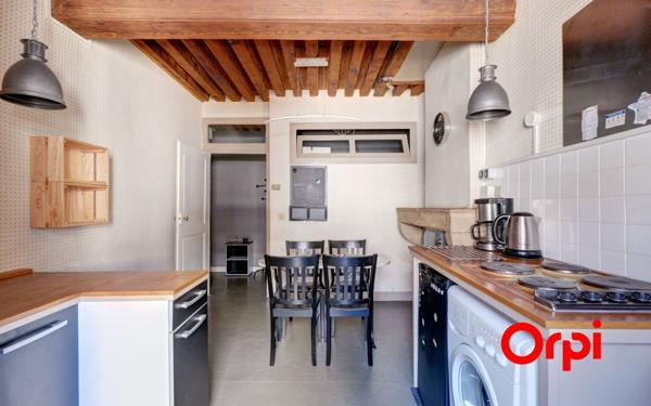 Appartement à vendre    1 pièce • 50 m2 Lyon 2