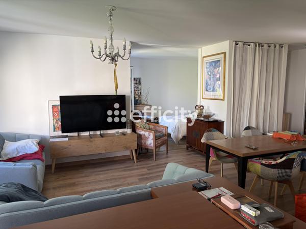 Appartement
         4 pièces
        - 81 m² Exclusivité 487 000 € *