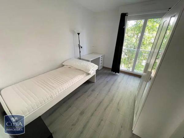 Appartement à louer 4 pièces 87.01m² Dijon (21000)