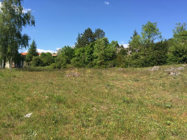 Terrain à lotir ou à bâtir de 2354 M2