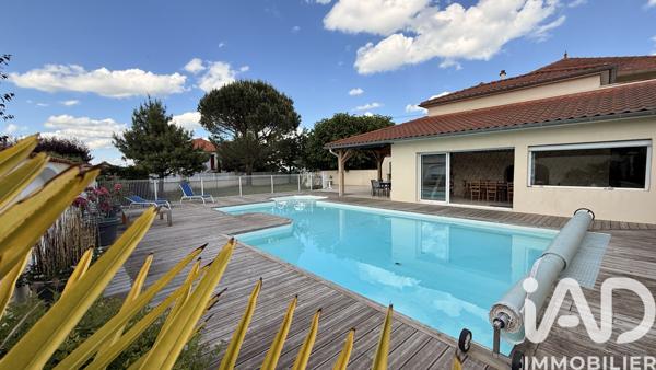 Maison à vendre 9 pièces 232 m² Riorges