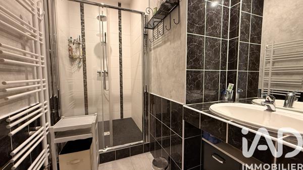Maison à vendre 9 pièces 232 m² Riorges