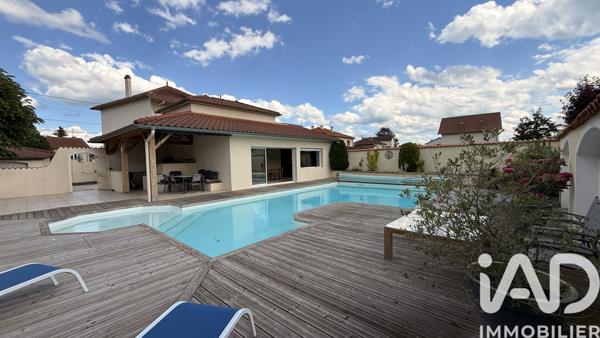 Maison à vendre 9 pièces 232 m² Riorges