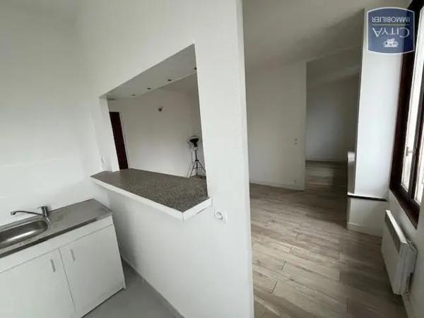 Appartement à vendre 2 pièces 37.02m² Corbeil-Essonnes (91100)