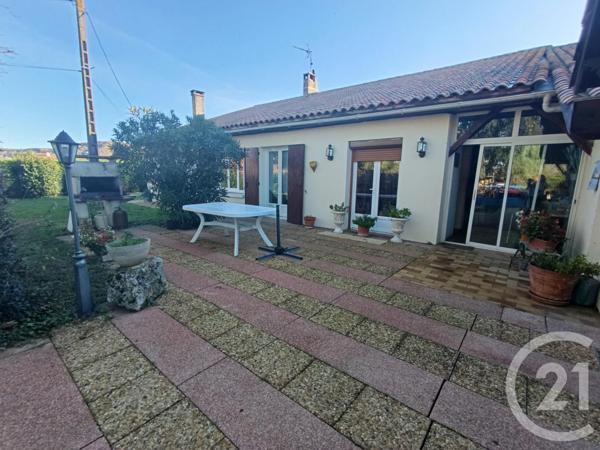 Maison à vendre  14 pièces - 414,76 m2 PUJOLS - 47