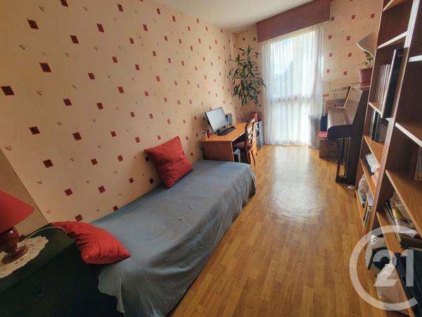 Appartement F4 à vendre  4 pièces - 63,14 m2 L HAY LES ROSES - 94