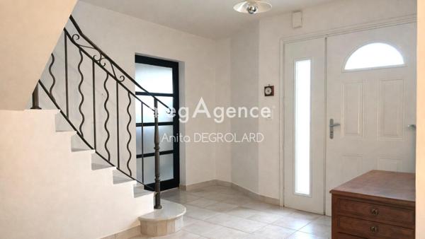Maison à LA ROCHE-SUR-YON, 85000 - 7 pièces 186m²