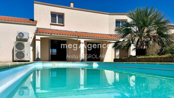 Maison à LA ROCHE-SUR-YON, 85000 - 7 pièces 186m²