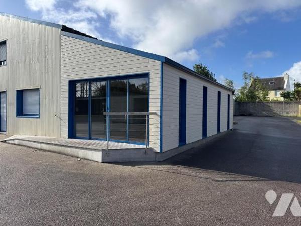 LANNILIS - Local d'activité artisanale de 405.0 m2. Au sein d'un ensemble immobilier  divisé en...