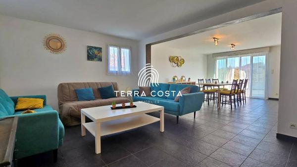 Maison familiale avec appartement indépendant et piscine – Bassussarry