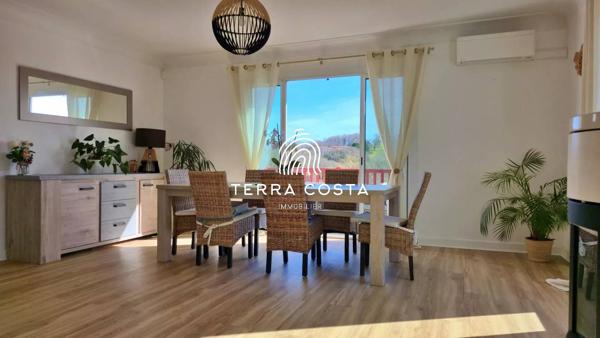 Maison familiale avec appartement indépendant et piscine – Bassussarry
