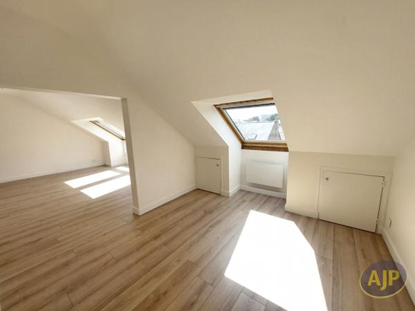 Appartement à louer Nantes : 3 pièces, 67m² avec 2 chambre(s) à 1 000€ - AJP Immobilier Nantes Rond-Point de Rennes