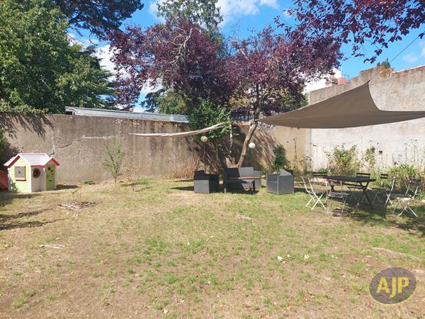 Appartement à louer Nantes : 3 pièces, 67m² avec 2 chambre(s) à 1 000€ - AJP Immobilier Nantes Rond-Point de Rennes