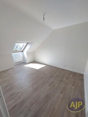 Appartement à louer Nantes : 3 pièces, 67m² avec 2 chambre(s) à 1 000€ - AJP Immobilier Nantes Rond-Point de Rennes