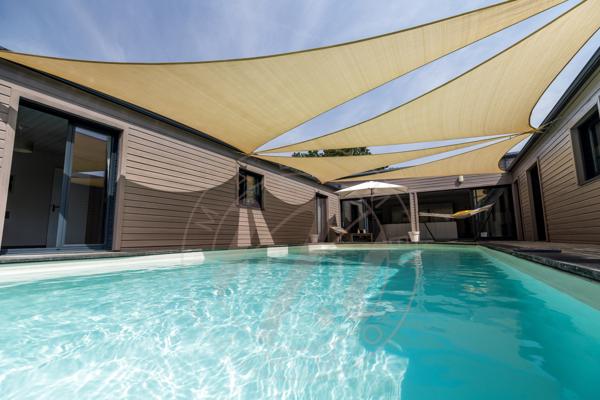 Saint-Pierre-du-Mont – Maison de caractère à ossature bois de mélèze avec patio, piscine et prestations de qua Détails des diagnostics énergétiques