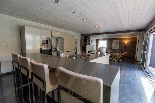 Saint-Pierre-du-Mont – Maison de caractère à ossature bois de mélèze avec patio, piscine et prestations de qua Détails des diagnostics énergétiques
