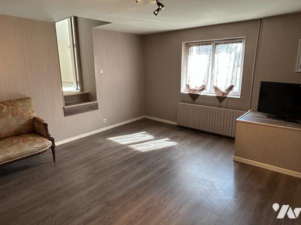 Longère T6 de 158 m² sur 1 244 m²