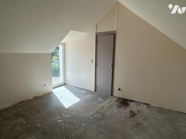 Longère T6 de 158 m² sur 1 244 m²