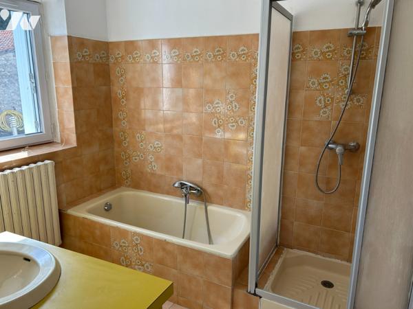 Longère T6 de 158 m² sur 1 244 m²
