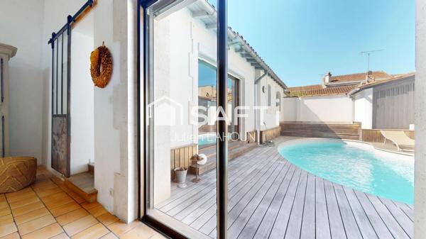 Maison de ville atypique avec piscine et garage – Cœur de ville au calme absolu