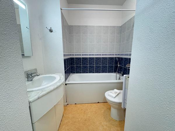 Studio A516 meublé confortable à Orléans sud, à deux pas du tramway