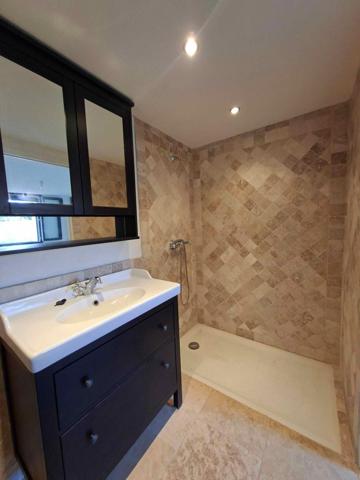 Superbe Loft avec garage et extérieur