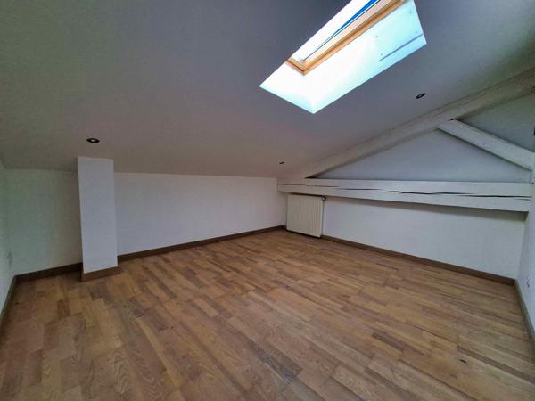 Superbe Loft avec garage et extérieur