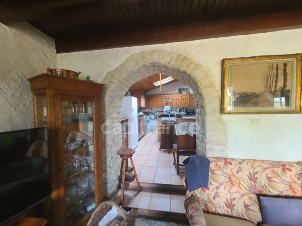 Charmante maison de village en pierre à personnaliser