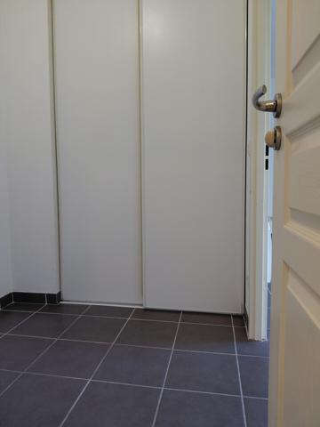 AU COEUR D UN PARC VERDOYANT JOLI 2 P + C + PARKING PRIVE 210 000 €