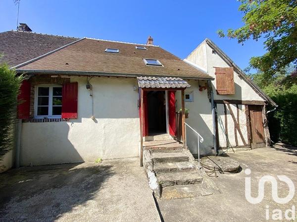 Maison de village 3 pièces de 88 m² à Champignelles (89350)