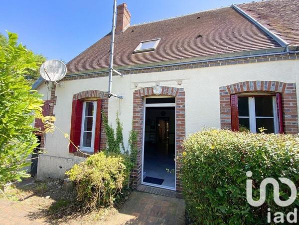 Maison de village 3 pièces de 88 m² à Champignelles (89350)
